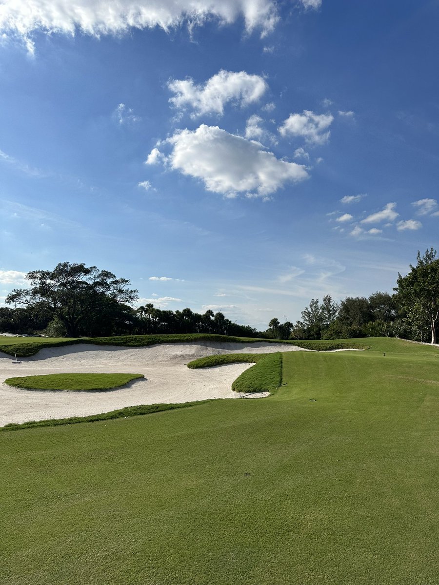 Country Club Casual tweet media