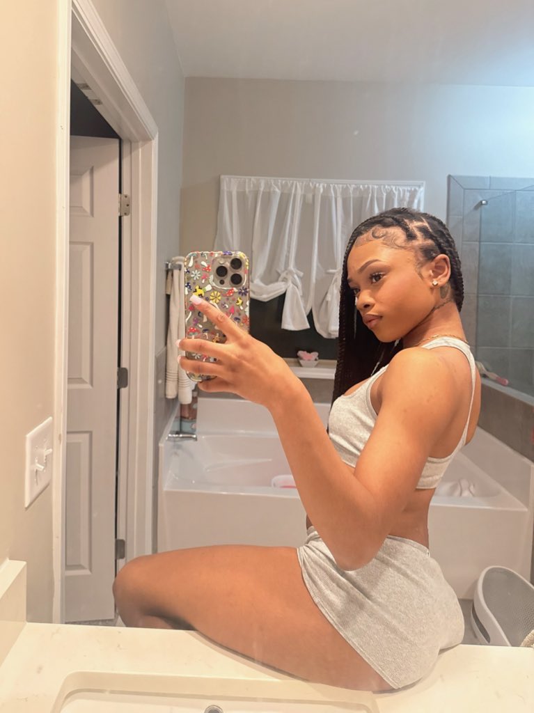 AMOURJENNAE 🤍 tweet media