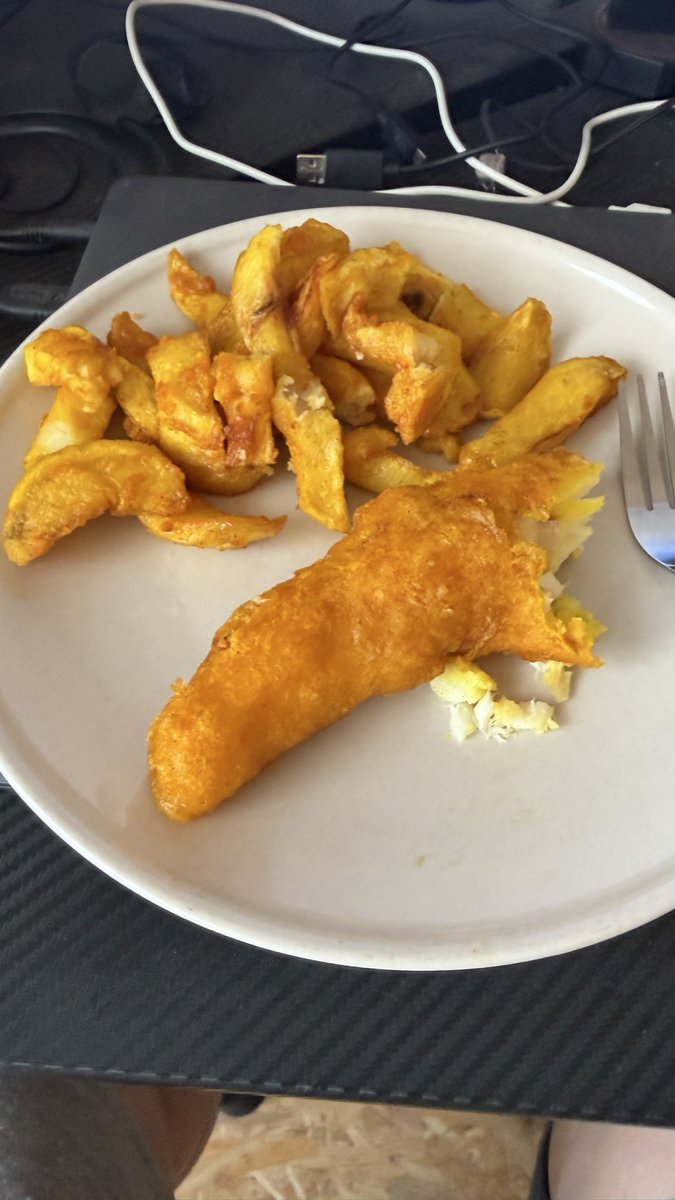 DUSTC4PS's tweet photo. @FishnChipsSOL 

#FREECHIPPYFRIDAY

$CHIPPY 

NO WORDS JUST EAT FISH N CHIPS PAID BY TGE DEV…

🐟🍟🍽️ https://t.co/vCXNWEdJBr