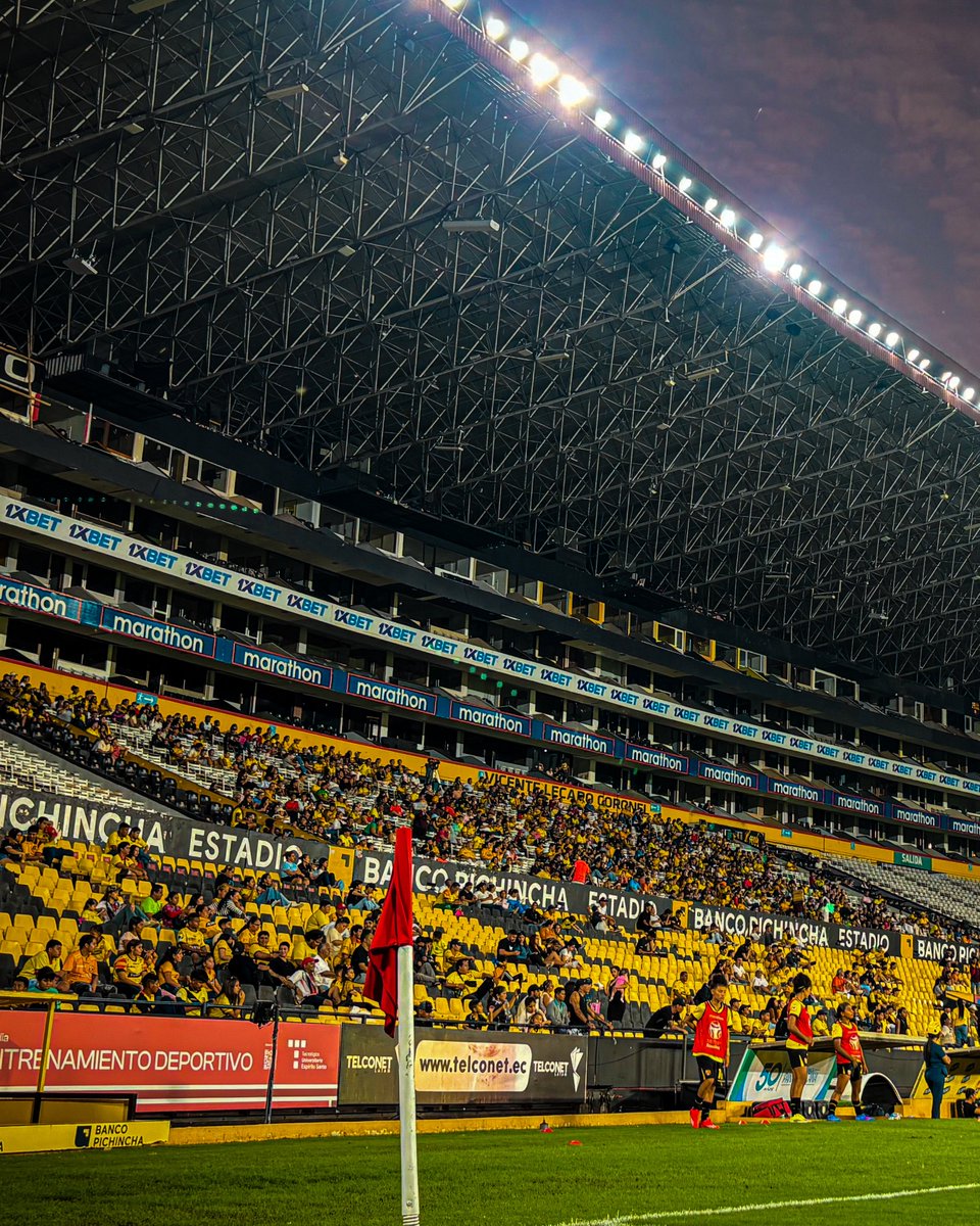 Gracias a nuestros hinchas, socios y copropietarios por acompañarnos a golear en el Clásico del Astillero 

#BarcelonaMiPasión