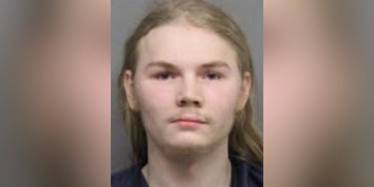 WMCActionNews5's tweet photo. Driver hits 160 mph attempting to escape troopers on interstate, state patrol says https://t.co/jCTp4hqZ2P https://t.co/hR6HOjGg6D