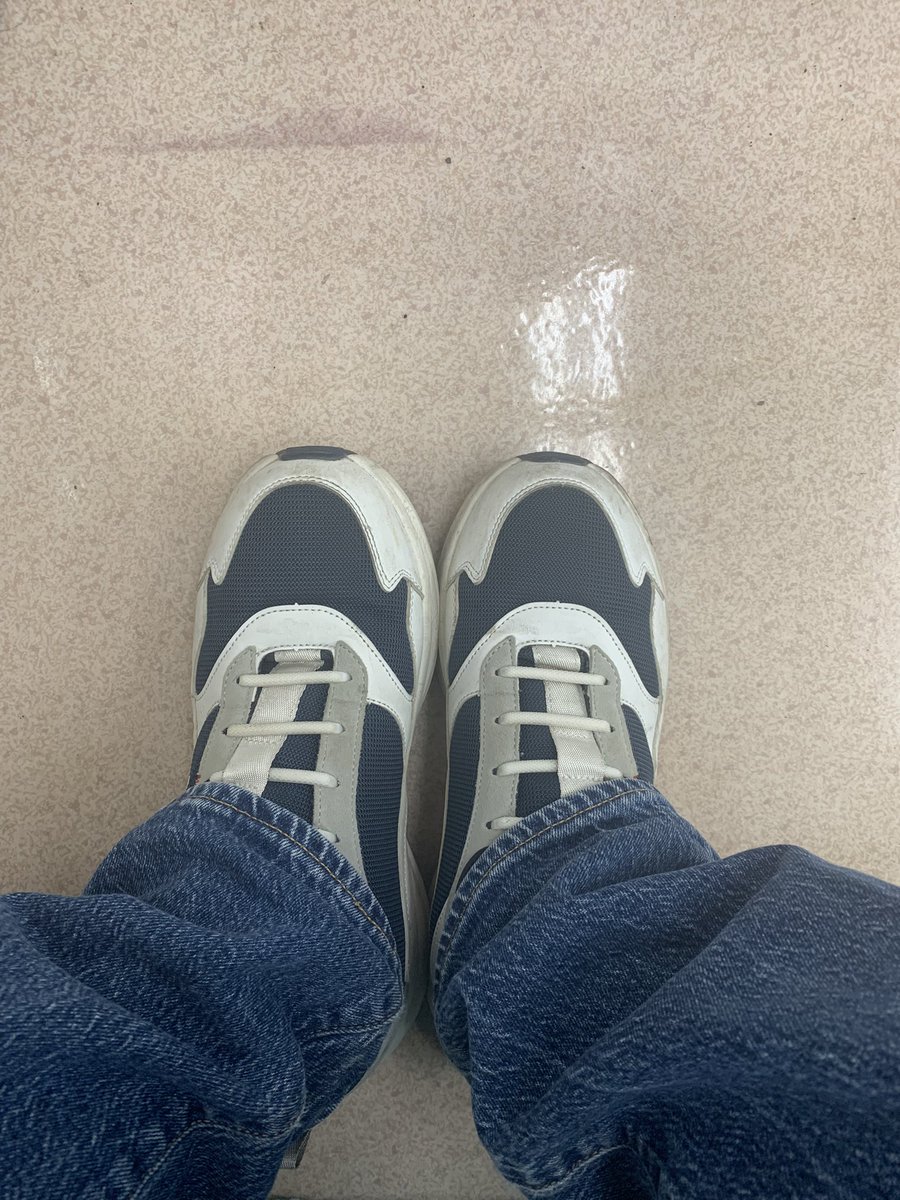 LOUDNESS_K's tweet photo. @sebamintebamin 病院（笑） https://t.co/mYniSvth3p