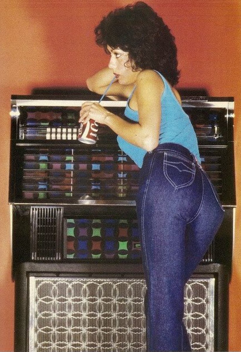 Vintage Vixens & Vestiges (@vvestiges) on Twitter photo 