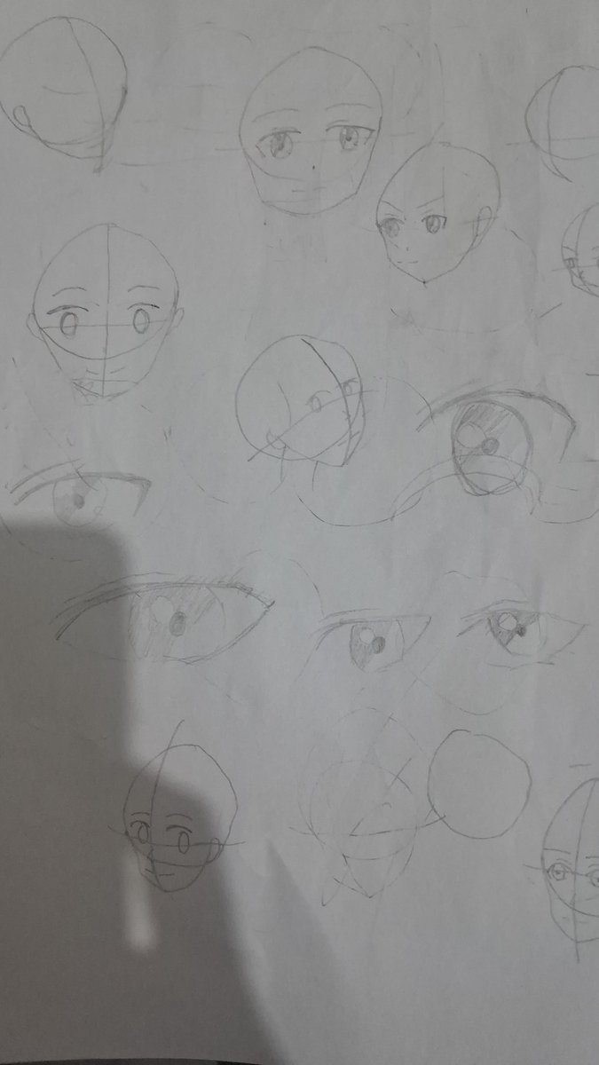NormalIsInsane's tweet photo. Day 4 Practicing Drawing Anime https://t.co/5rw8kJdIg7