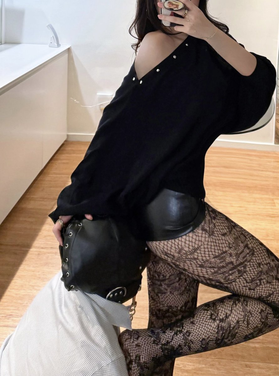Miss Bée Be tweet media