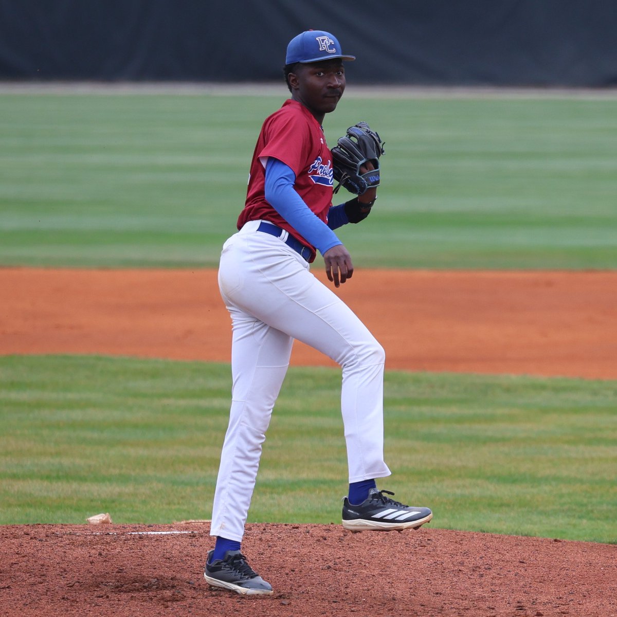 BlueHoseBSB's tweet photo. Tyrell was 𝐄𝐋𝐈𝐓𝐄 on the bump 😤

- 7 innings pitched
- 3 hits allowed
- 1 earned run
- 5⃣ Ks

#GoBlueHose https://t.co/ETonKAqwIm