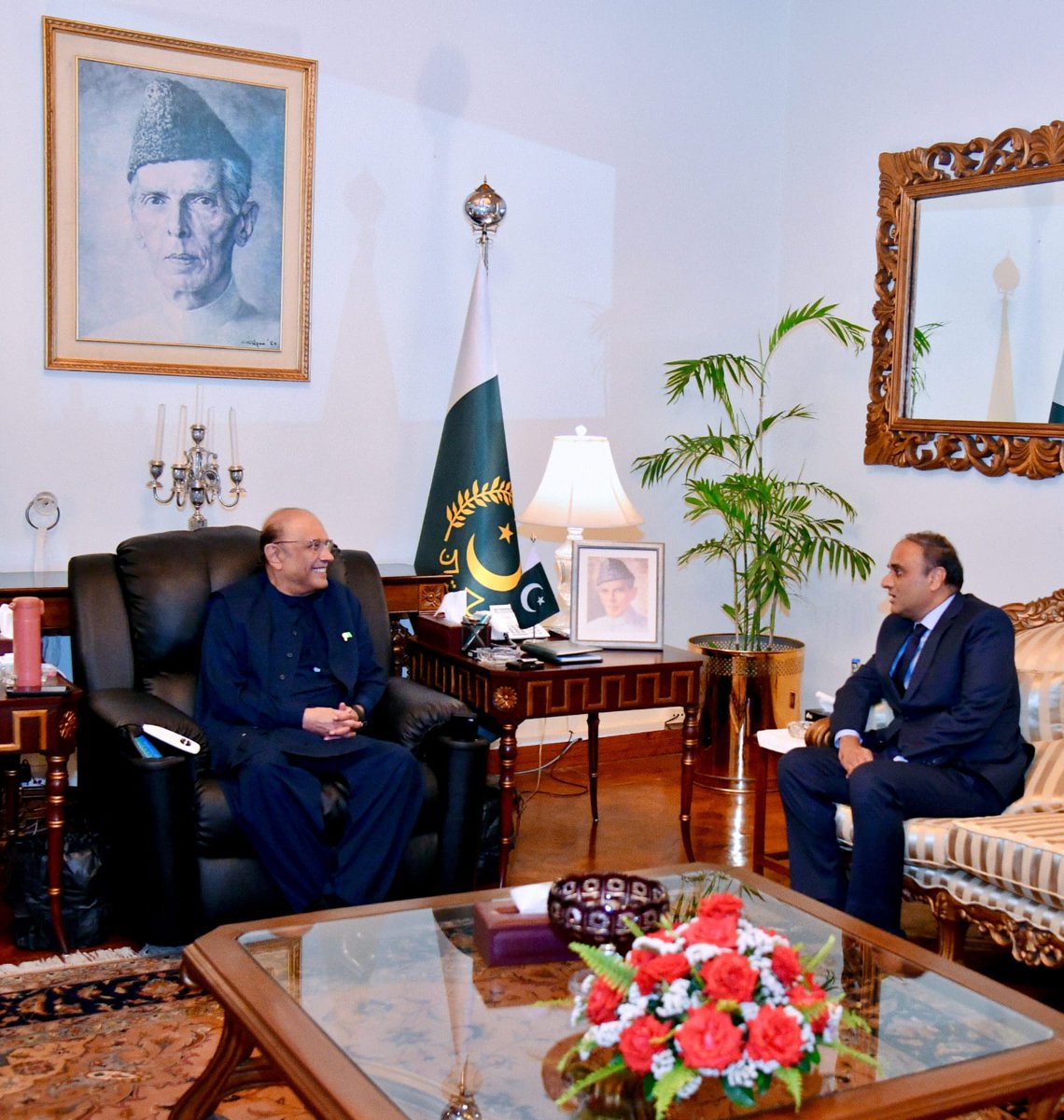 AmbImranS's tweet photo. President Asif Ali Zardari urged Pakistan’s Ambassador-designate to Iran, Imran Ahmed Siddiqui, to enhance bilateral ties through greater trade, people-to-people contacts and facilitation for Pakistani pilgrims. https://t.co/IXlkfF2kMz