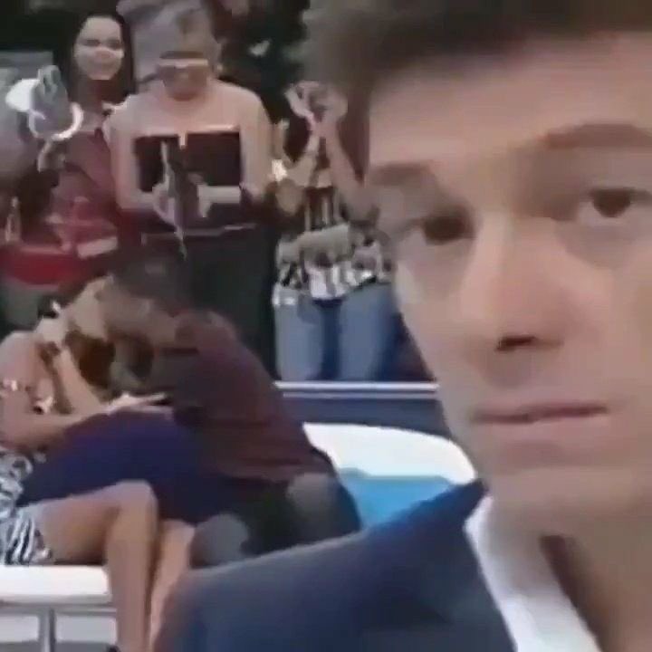 ted mosby de calcinha 🦊 tweet media