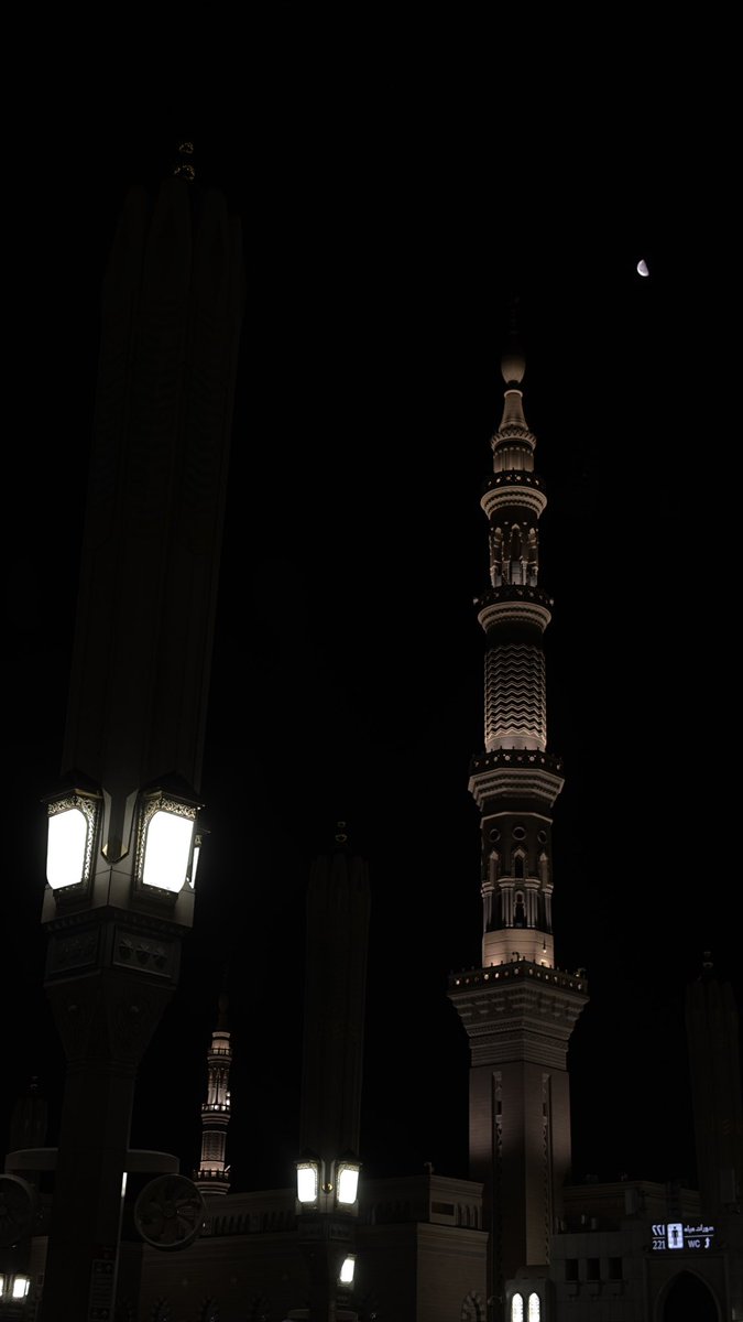 rnkhalid27's tweet photo. #المدينه_المنورة طمأنينة وراحة 🤍🕌 https://t.co/z7jEP5rZF9