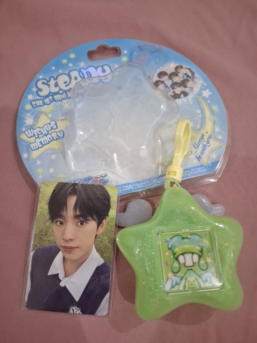 RojoRose25's tweet photo. Happy Mail! 😻 Actually, last Wednesday pa hehe. Thank you so much! Received in good condition po. 🥰 And I thank myself for trusting you HAHA 😆

#frombluu https://t.co/xQRXORrMuA