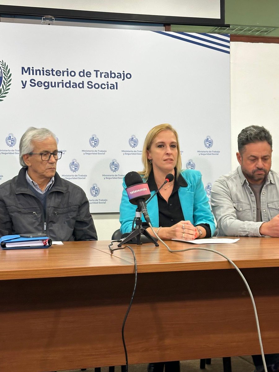 ADEOM MONTEVIDEO tweet media