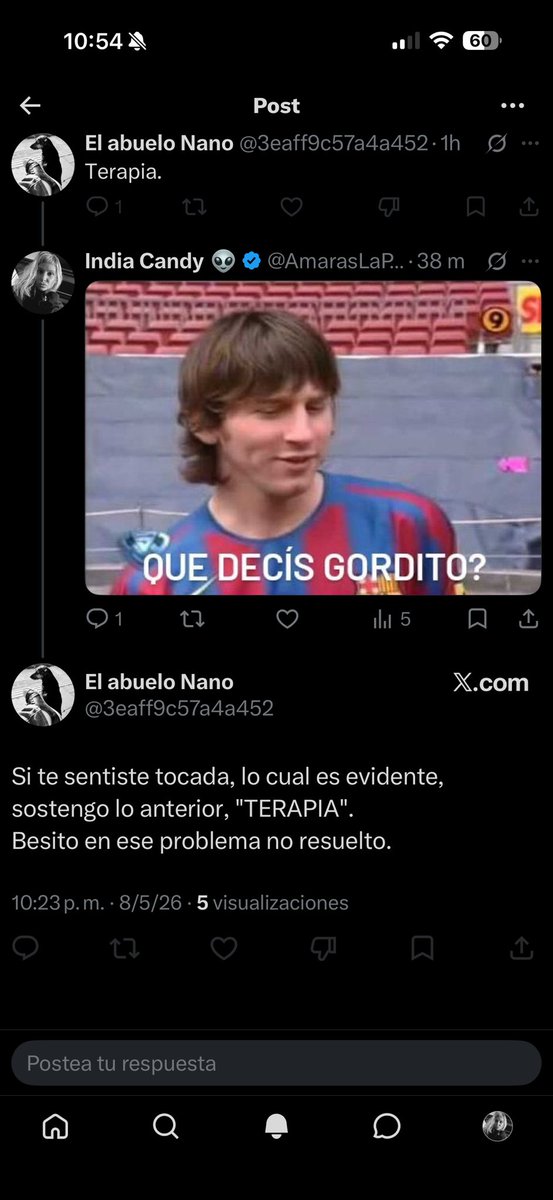 candy_india's tweet photo. @3eaff9c57a4a452 @AmarasLaPatria Yo solo te pregunté “qué decís?”  No te entendí. Ahora si vos te identificaste con el “gordto ”, lo cual es evidente, resolverlo, amor. Ah, y es de cagón contestar y bloquear, tan poca nafta ibas a tener? 
Besi. https://t.co/TSDdM8Wftl