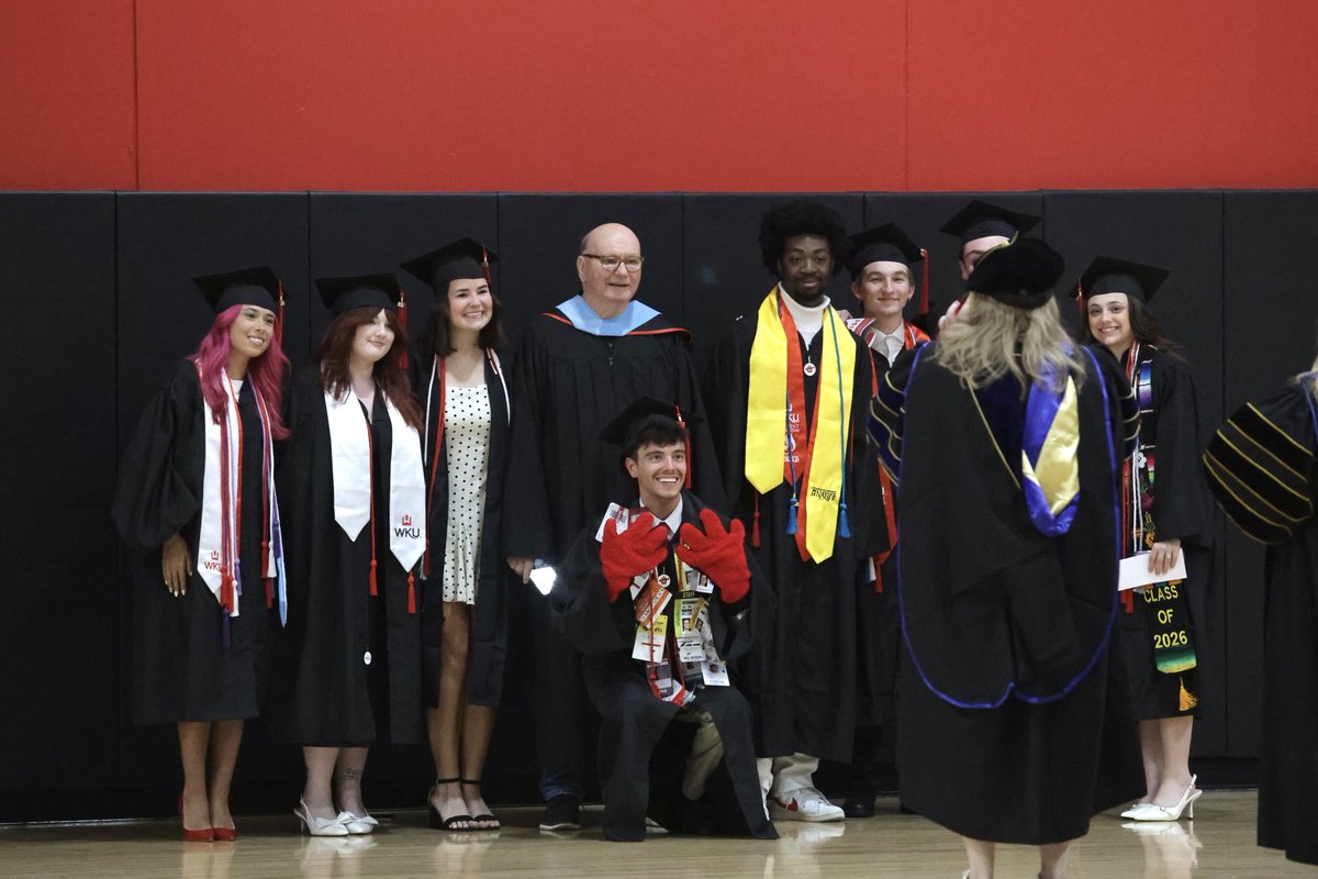 wku's tweet photo. Congratulations to our newest WKU Alumni! 🎓

WKU’s five academic colleges celebrated graduates in special recognition ceremonies on Friday, May 8.

Read more about the college recognition ceremonies at https://t.co/Y5gRBhXxpB

#WKU #WKUGrad #ClassOf2026 https://t.co/s5L1zArBgm