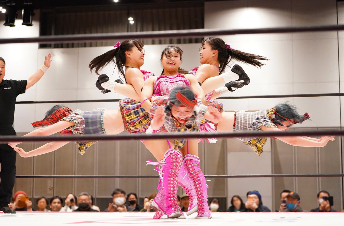 Dhandknee's tweet photo. 2026.4.5 TJPW SPRING TOUR 2026 ～NEXT DOOR���in FUKUOKA

@uug_p_miu’s giant swing on @harajuku_tjpw 😵‍💫.

#渡辺未詩 #原宿ぽむ #tjpw https://t.co/fwgAtzqM78