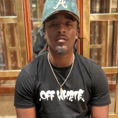 DCGOTLOCKS tweet media