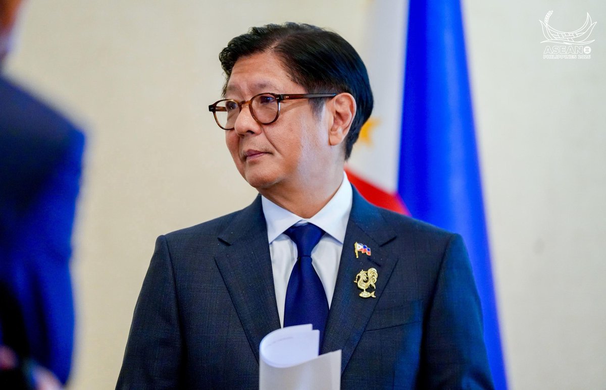 PIADesk's tweet photo. ICYMI: Pinagtibay nina Pangulong Marcos Jr. at PM Sonexay Siphandone ng Lao PDR ang kooperasyon sa ekonomiya, seguridad, at mga usaping panrehiyon para sa mas matatag na ASEAN.

#ASEAN2026PH #ASEANSummit #BagongPilipinas #ISM https://t.co/SNPZdsMIpG