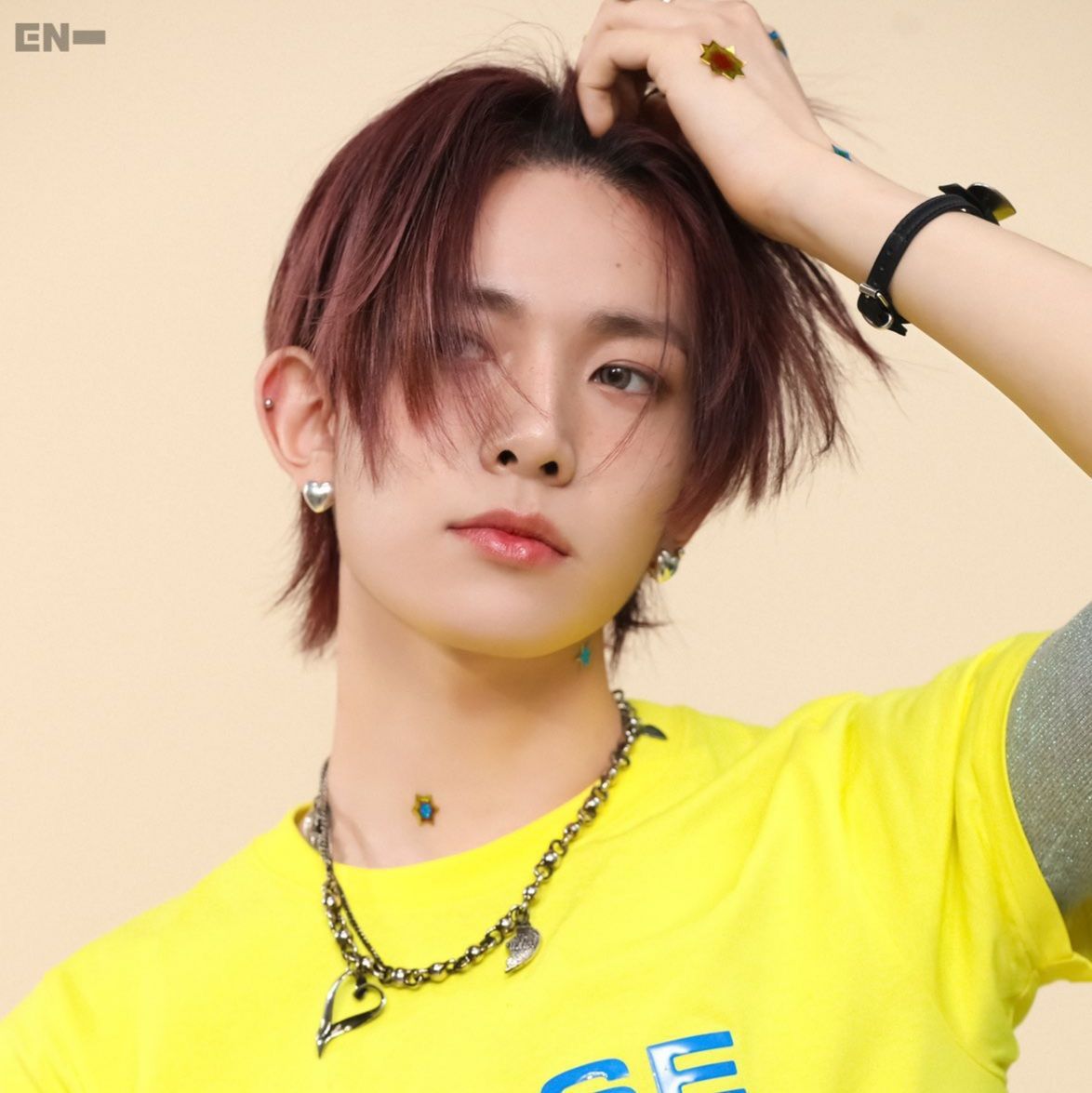 NaYrea_Lu's tweet photo. @Jayparkelotitob Parece un abuelo peor con visual puajsjsj
#sevEN_Echoes_One_Voice
#SevEN_Deserve_Fairness https://t.co/CRWe2EC9GD