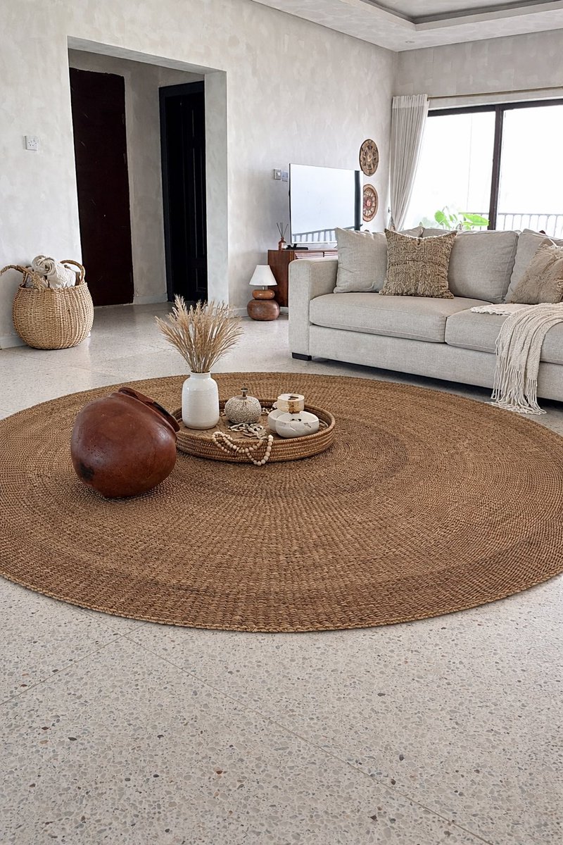 mitimeth_'s tweet photo. Craftsmanship meets calm.

A 💯 handmade water hyacinth rug, transforming an invasive plant into grounded elegance. This is what New Luxury feels like in a Client’s space.

#handmade #rugs #carpet #waterhyacinth https://t.co/wk4vyXl6K5