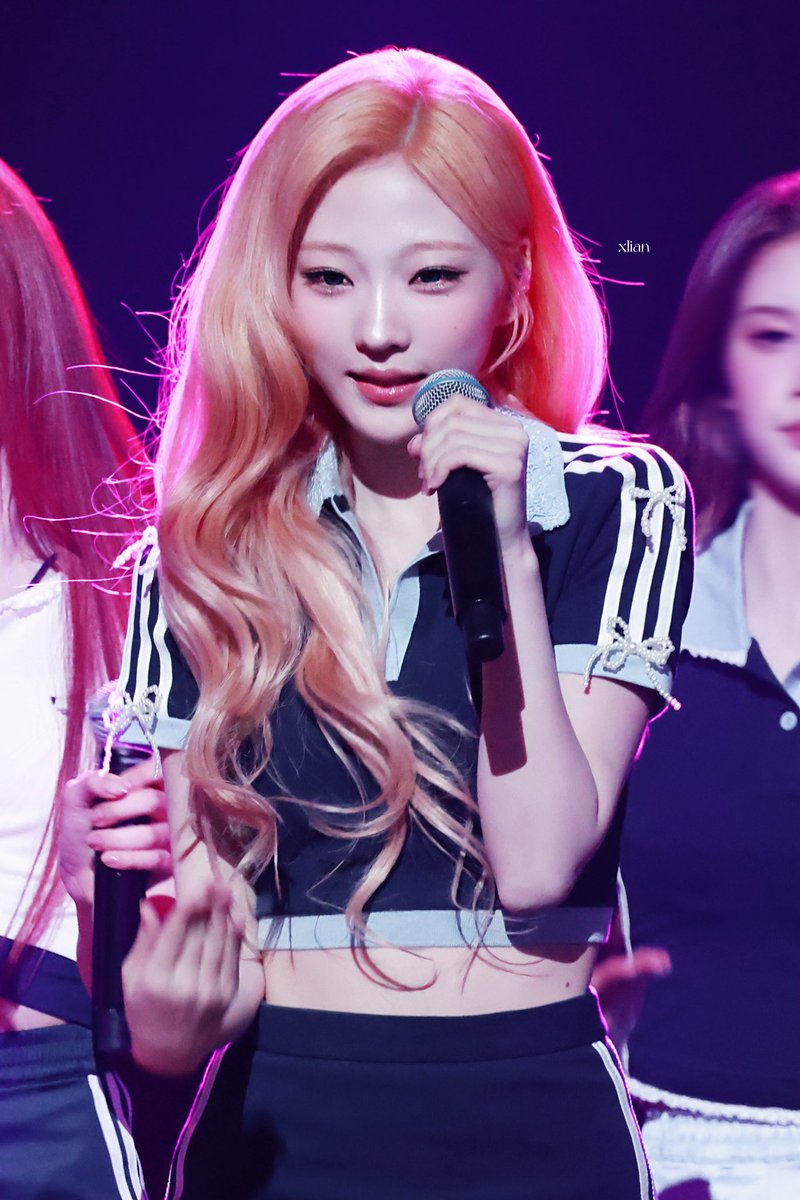 xlian_0618's tweet photo. 260508 Kcon

#Hearts2Hearts #하츠투하츠 #H2H
#STELLA #스텔라 https://t.co/9I47LYSkWD