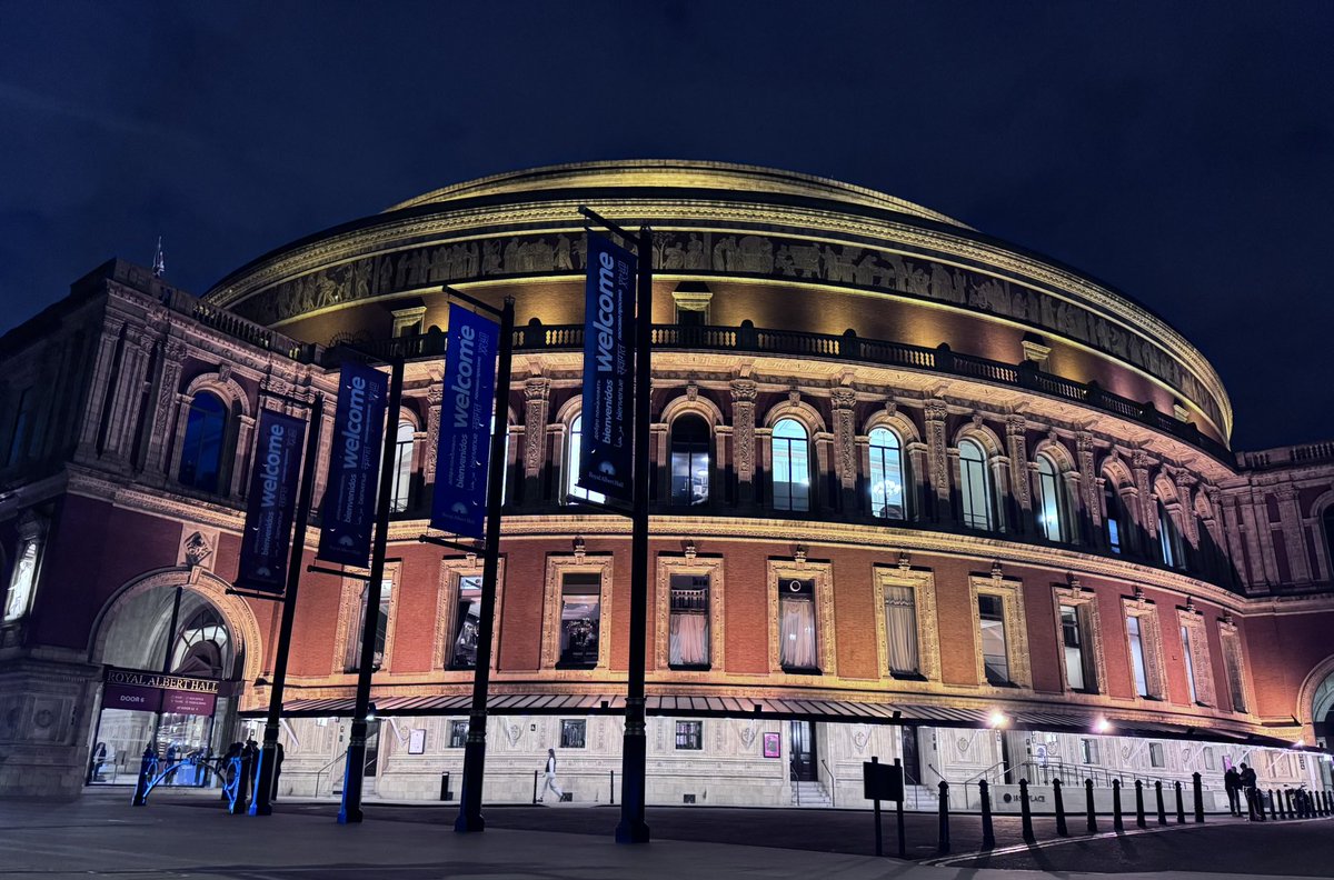 pranoyb's tweet photo. Such a special evening @RoyalAlbertHall 
Thank you Joe and your superb band for an unforgettable performance 🎸
Wishing you many happy returns too! https://t.co/83nGv1s7rR