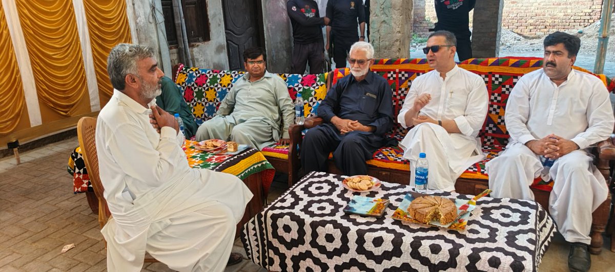 FaqeerAhme572's tweet photo. #Hyderabad #NA_218 #HealthProgram
#BHU_Hakeem_Khoso
#HepatitisAwareness #PPP
صدر @PPP_Org ضلع حیدرآباد و این اے 218 @TariqSJamotPPP صاحب نے آج بیسک ہیلتھ یونٹ حکیم کھوسو، ٹنڈو حیدر حیدرآباد میں ہیپاٹائٹس اسکریننگ اینڈ ٹریٹمنٹ پروگرام کی افتتاحی تقریب میں شرکت کی https://t.co/8t6hXFVEOJ