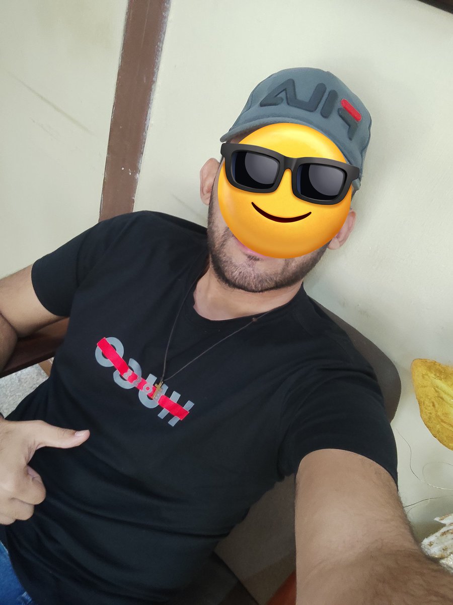 Donde están esos machos casados, divorciados, heteros curisosos, malandros o motorizados que necesitan una tremenda y deliciosa mamada hecha por mi? Si lo pruebas vas a querer repetir 🔥😈