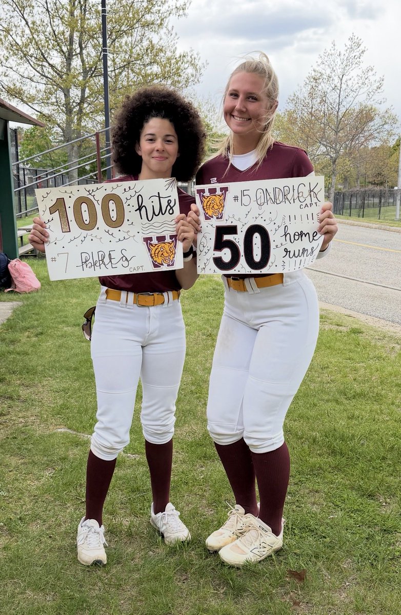 WHSWildcatSB's tweet photo. Congrats on a HUGE week for 2 of our Captains! Junior Bella Pires collects her 100th career hit and Senior Jill Ondrick gets her 50th career home run. We are so lucky to have you both 😍🥎🐾 https://t.co/0uaMs7g6Cf
