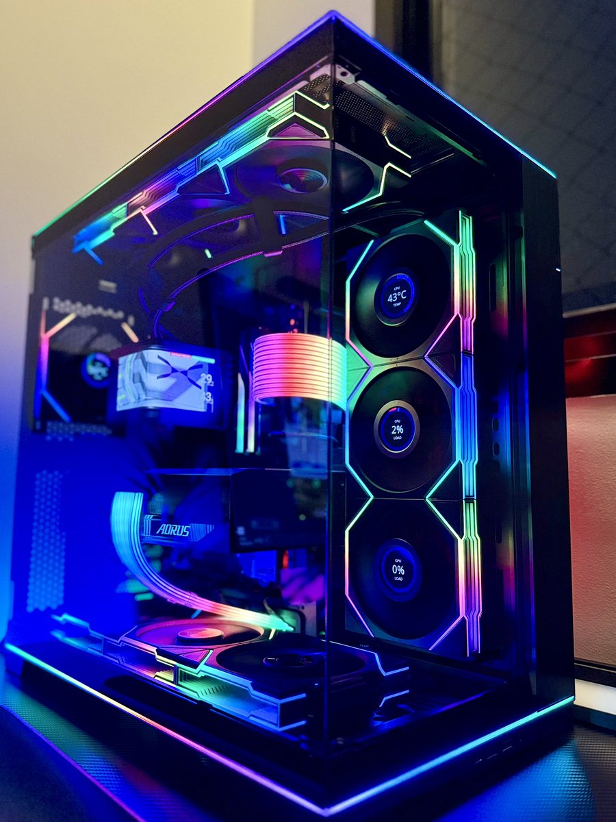 Andre_Anddy's tweet photo. @luizctjr X870e Aorus Master 
Ryzen 9800X3D
32Gb - Trident Z Neo RGB - 6000mhz - CL28
RTX5070 Aorus master 
Samsung 9100 Pro
Adata legend 860
AsRock SL1200G
Panorama 360 SE
Lian Li Evo RGB 
Lian Li Strimer Wireless 
13 fans Lian Li 
AM5 Secure frame https://t.co/4C8doYOrTM