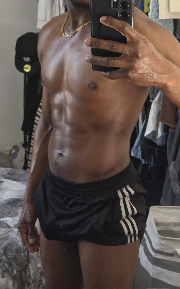 tdiscr3te's tweet photo. Avi in motion #mlm #abs #gay https://t.co/oBm595meSi