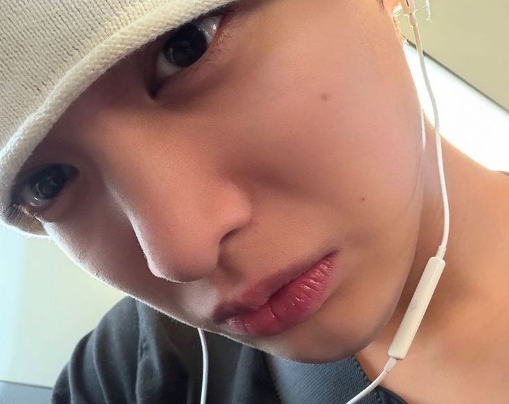 iwakjjupang's tweet photo. #keonhoon three tweets au
laporan biasa sambil sayang²an https://t.co/OOrNkbmSQB