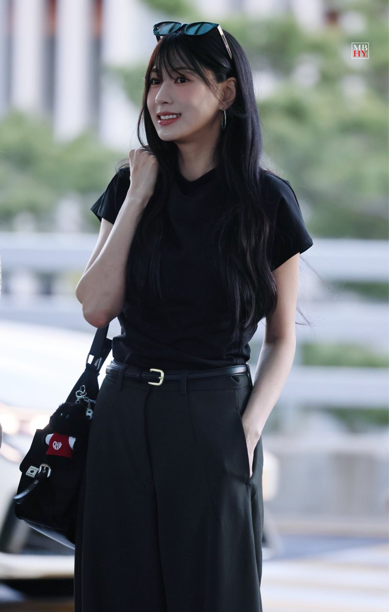 Mostbeautifulhayoung tweet media