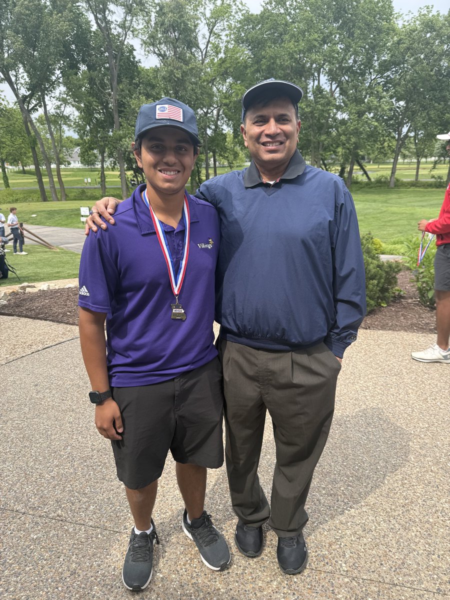 CoachJParks's tweet photo. And an already great career just keeps getting better! Shivom with an even par 71 claims the district championship. He sealed the deal with a birdie on the last hole! Shiv fought hard on a difficult scoring day. On to Columbia for the State Championship! https://t.co/hGV0wZCTyr