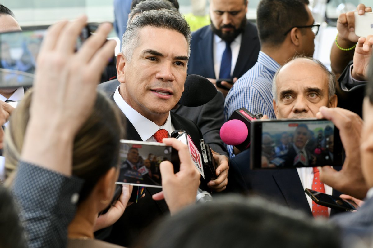 Alejandro Moreno tweet media