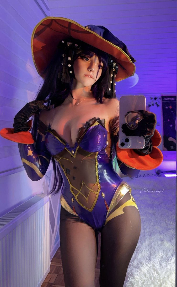 Mona just wanted to look pretty tonight ✨

genshin impact https://t.co/AhgQnvbZC6