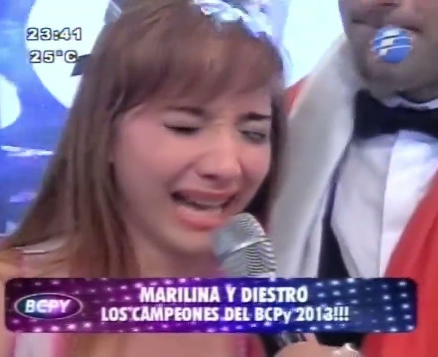 Nobody 

Marilina in USA: “mmmmm Motheeeer 😭😭😭”
