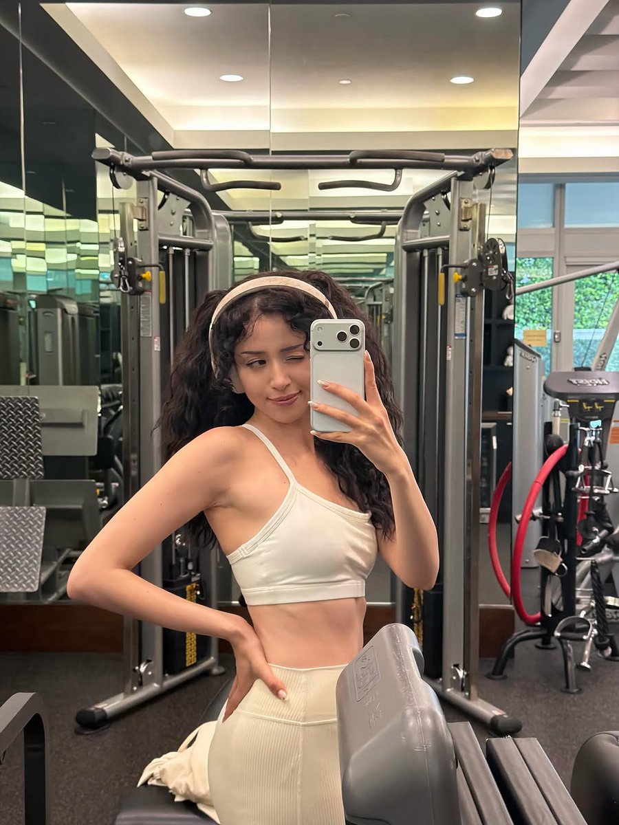 QueenPoki tweet media