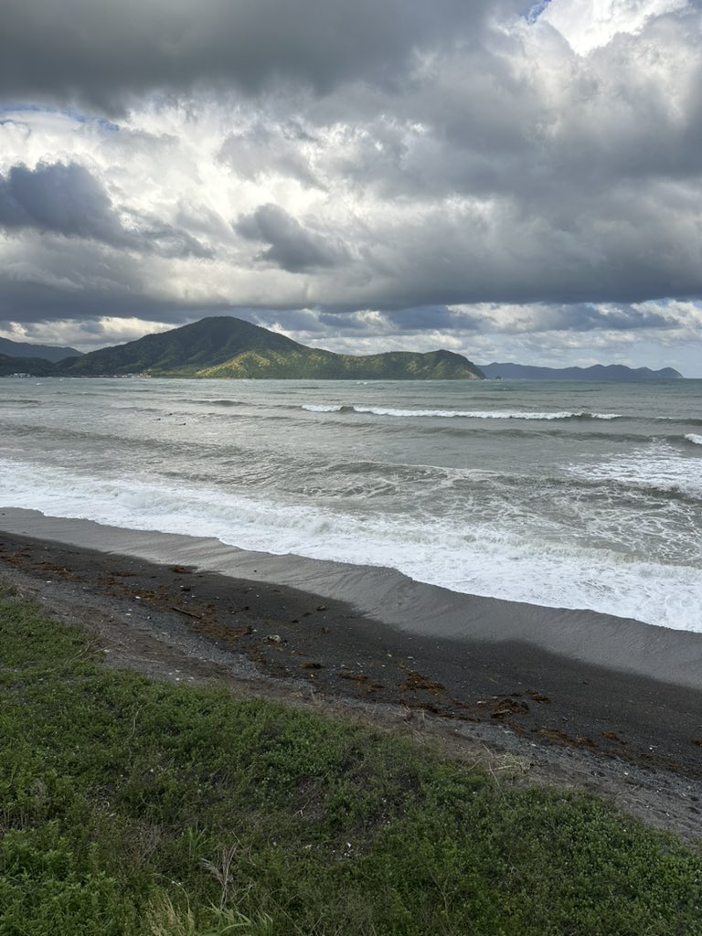 MFSurf's tweet photo. 今日は日本海😁入ります😊 https://t.co/rWkj8wHju2