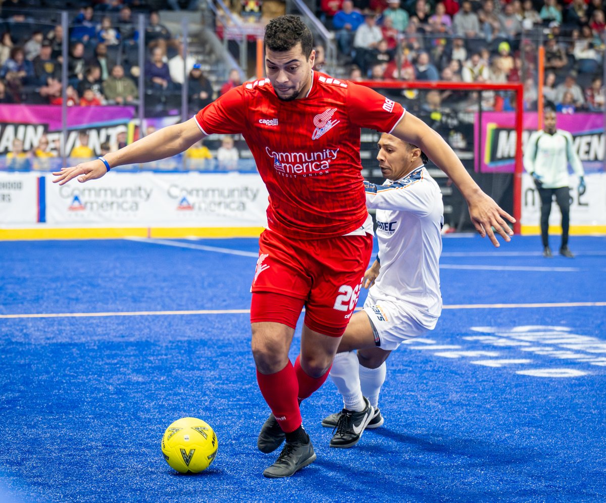 EJCExam_Sports's tweet photo. MASL MVP @RianMarques26 agrees to 2-year extension with @KCComets 
https://t.co/e2xY0JsGpq https://t.co/whfxSc3wF6