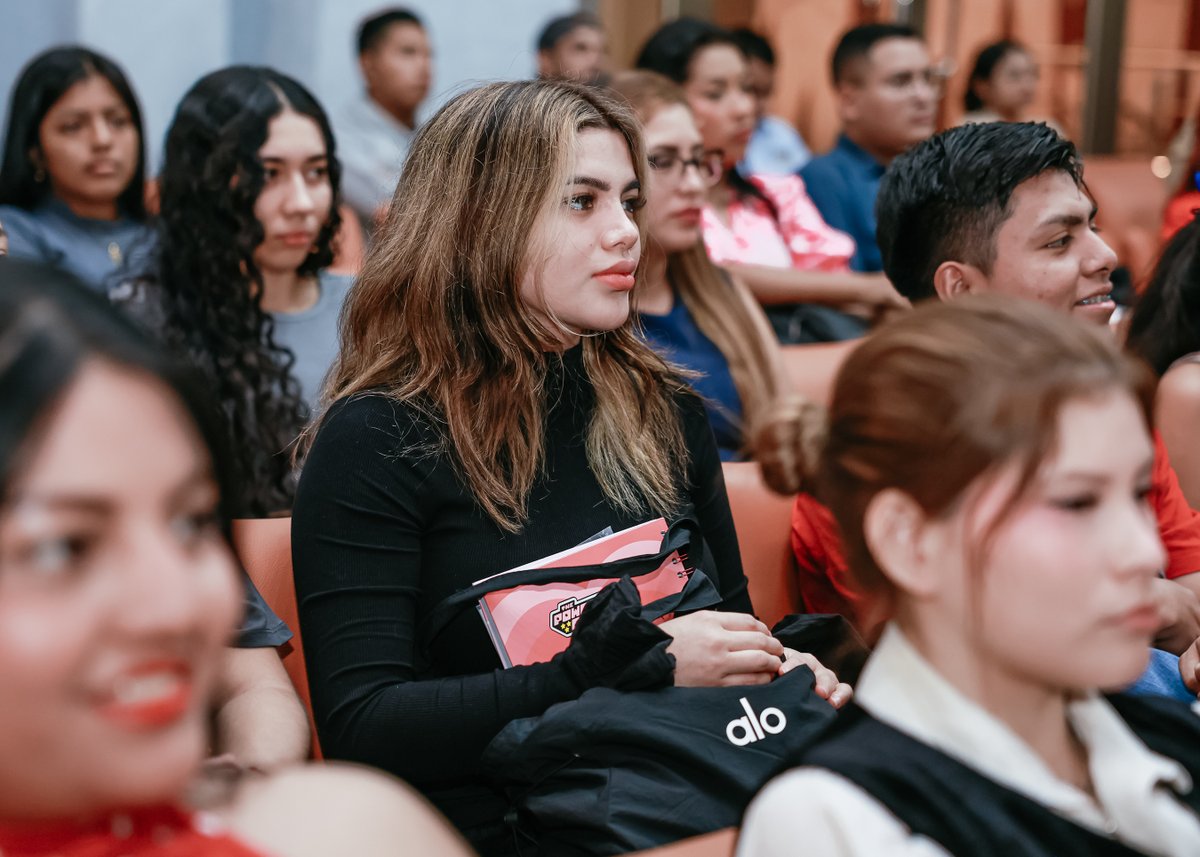 ulvr_edu's tweet photo. Bienvenidos a nuestros nuevos maestrantes en:  
🏗️Ingeniería Civil con mención en Gestión de la Construcción 
📕 Educación con mención en Inclusión Educativa y Atención a la Diversidad 
👧 Desarrollo Temprano y Educación Infantil con mención en Atención Temprana https://t.co/mIj6YEw3sn