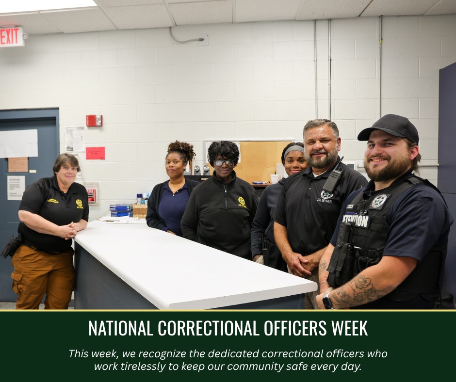 PenderCounty_NC's tweet photo. National Correctional Officers Week
Thank you to our correctional officers for their dedication, professionalism, and service.

We appreciate the important work you do each day to support the safety and operations of the Pender County Jail. Thank you for all you do. https://t.co/896WgMIEVD