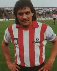 datazopincha's tweet photo. Hoy cumple 71 años Abel Ernesto Herrera, bicampeón en #EDLP y 
Felicidades, Tití! https://t.co/ajylNOWqCM