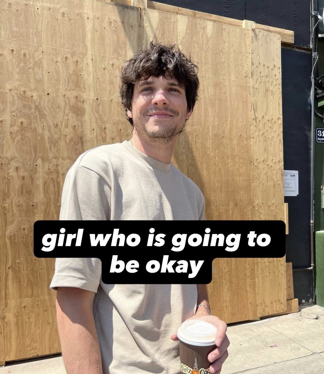 abbeeyrenee's tweet photo. wallows finally moved today https://t.co/xSTH9qTwUf