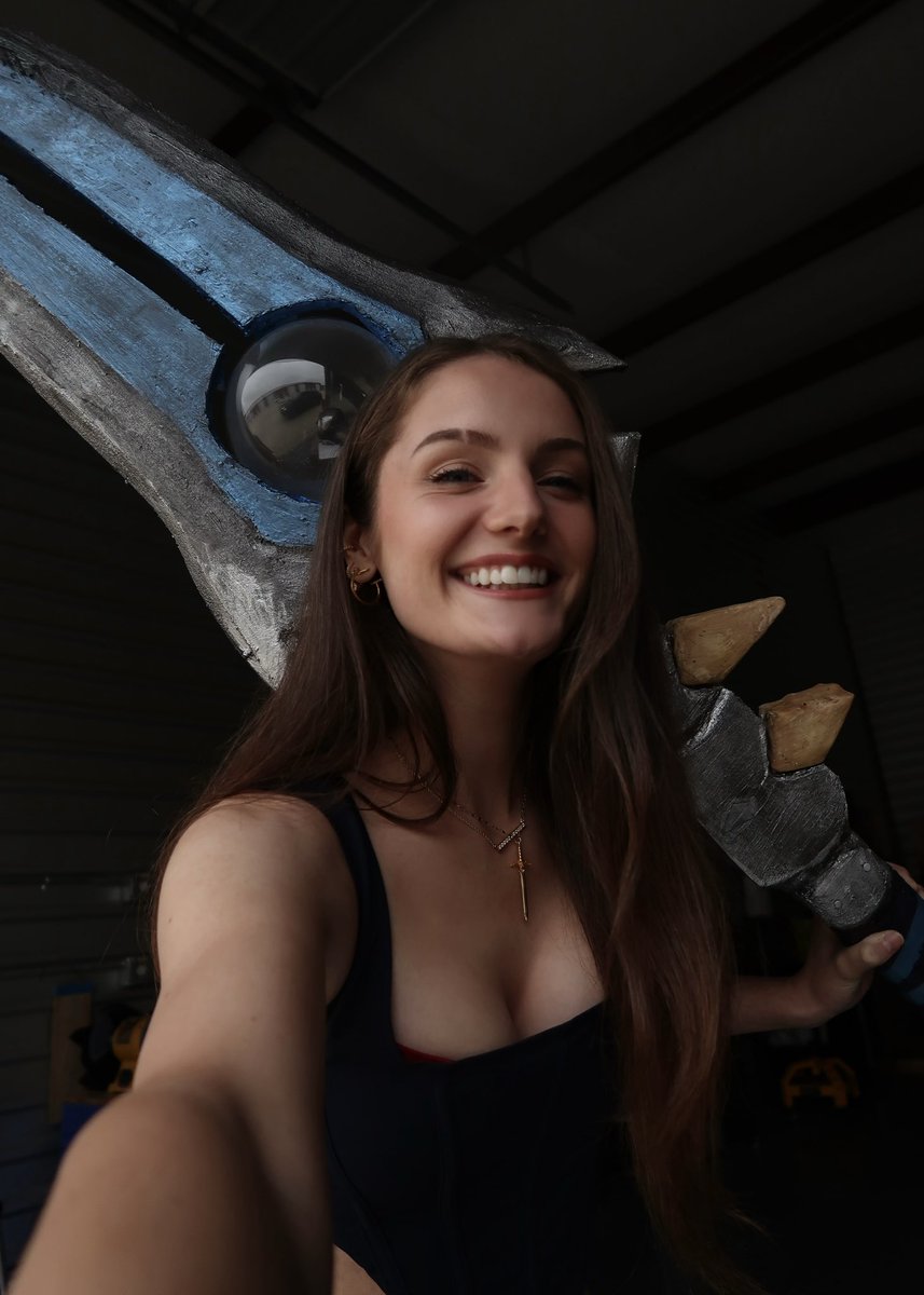 jade tweet media