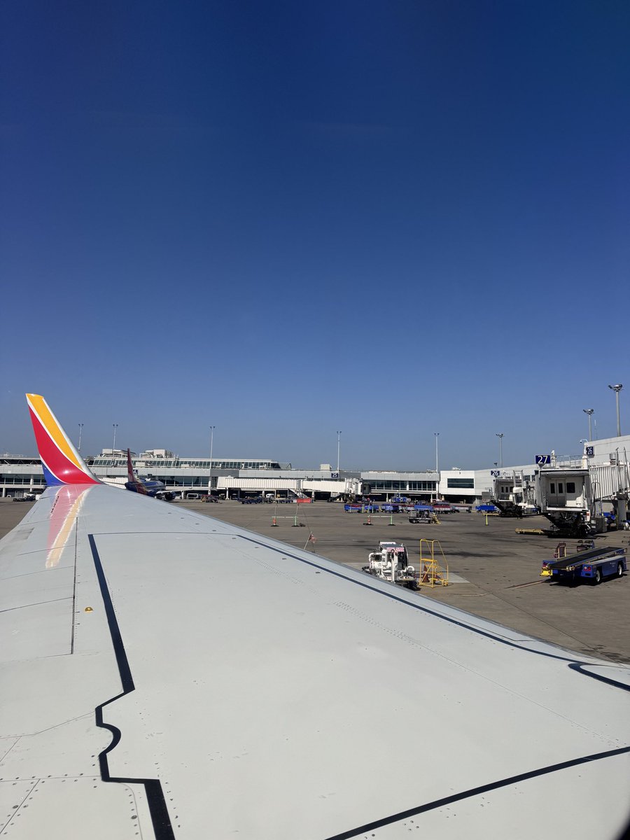marshallpruett's tweet photo. Let’s fly to Indy. #ItIsMay https://t.co/SzK6jEkOts