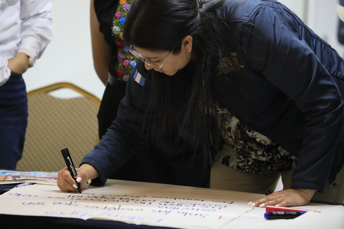 Repejugt's tweet photo. Como parte de nuestro compromiso con el fortalecimiento institucional y la promoción de la equidad, colaboradores del Registro de las Personas participaron en el taller “Impacto de los Estereotipos de Género”. https://t.co/g44LC3fKSn