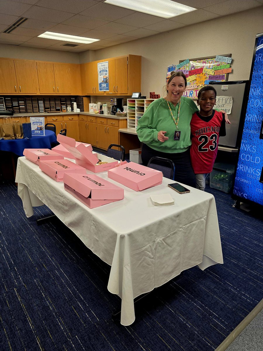 Rhoades Elementary tweet media