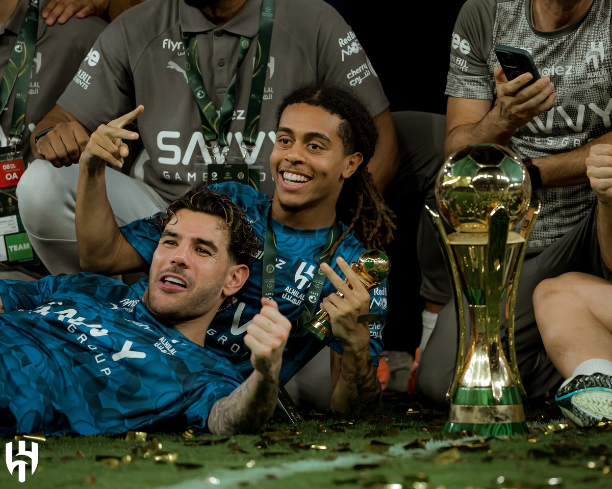#الهلال يكتب.. والبقية تقرأ 🤷‍♂️🏆