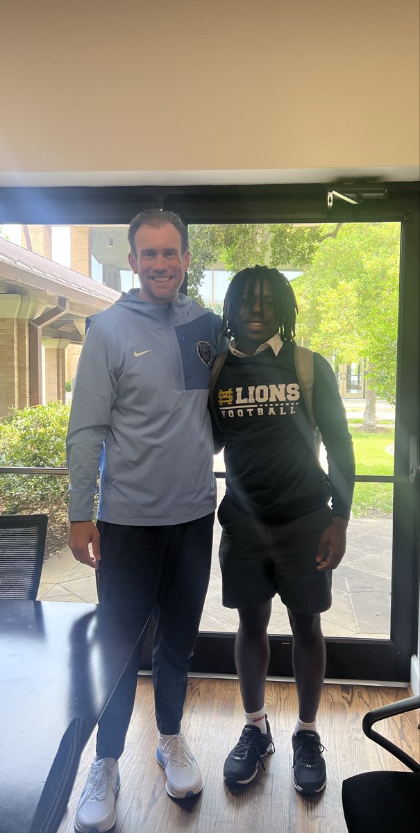 daviddickson27's tweet photo. Thank you @Coach_Skjold for taking the time to talk to me today. Excited for future conversations and learning more about Columbia! @CULionsFB @CoachT_82 @TXPSMedia https://t.co/60k64qoXeo