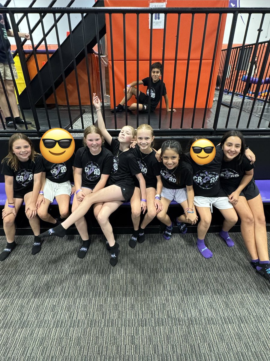 MrsHendren3rd's tweet photo. Our 5th Grade Graduation Party had us jumping for joy! Thank you, @JenksPta for such an amazing time! 💜 #mjejags @MJEFifthGrade @MJEjags https://t.co/AF6CcYSt93