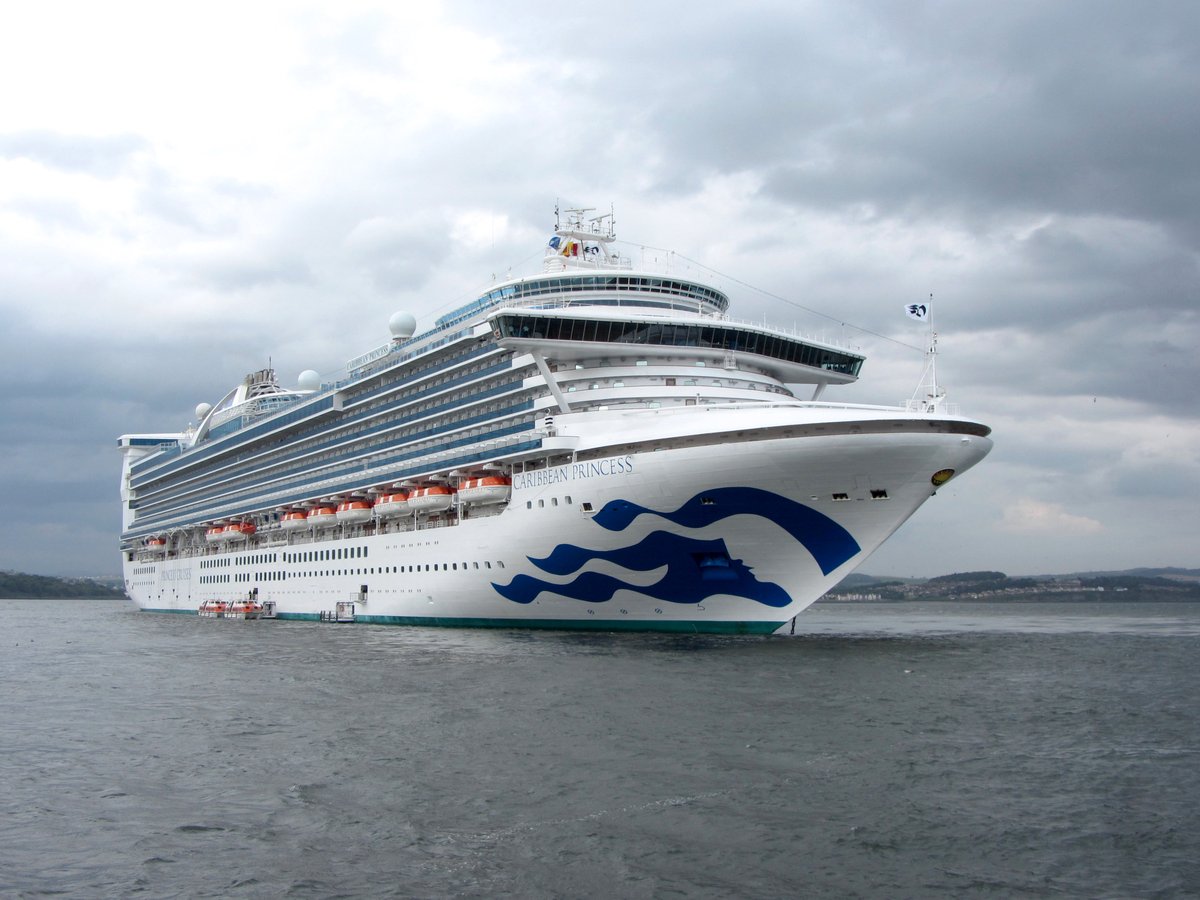 elnoticiero_6's tweet photo. #EN6 | Los Centros para el Control y la Prevención de Enfermedades (CDC) confirmaron que más de 100 personas que viajaban a bordo del crucero Caribbean Princess se enfermaron de norovirus. 

El norovirus es altamente contagioso y causa gastroenteritis aguda, vómitos y diarrea grave. 

Vía: CDC.   #Internacionales